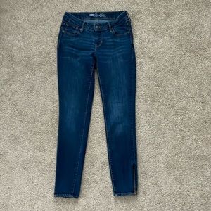 2/$20 Old Navy Rockstar Skinny Jeans, Dark Wash, Zipper Ankle, Size 6
